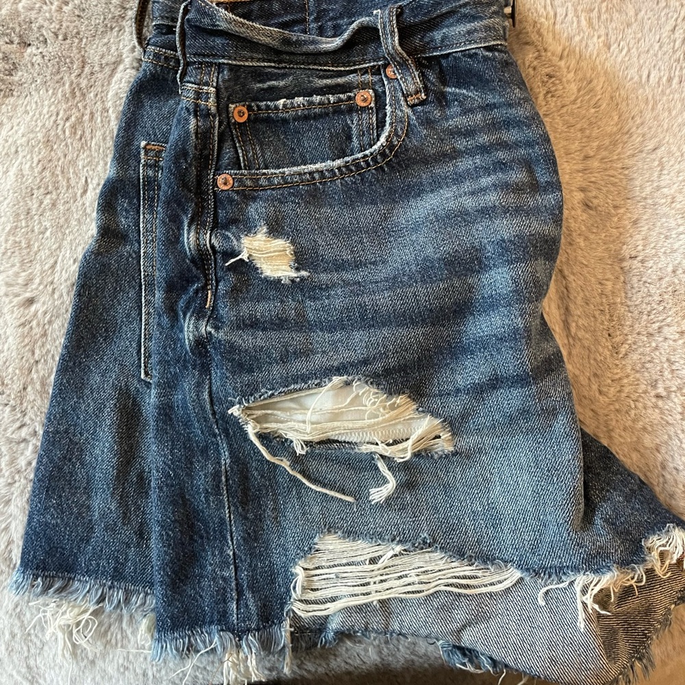90s boyfriend short- American Eagle